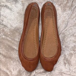 Frye Carson Flats